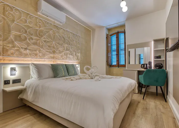 Casa de hóspedes 7 Main Gate 4*