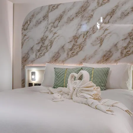 7 Main Gate Pensiune Birgu