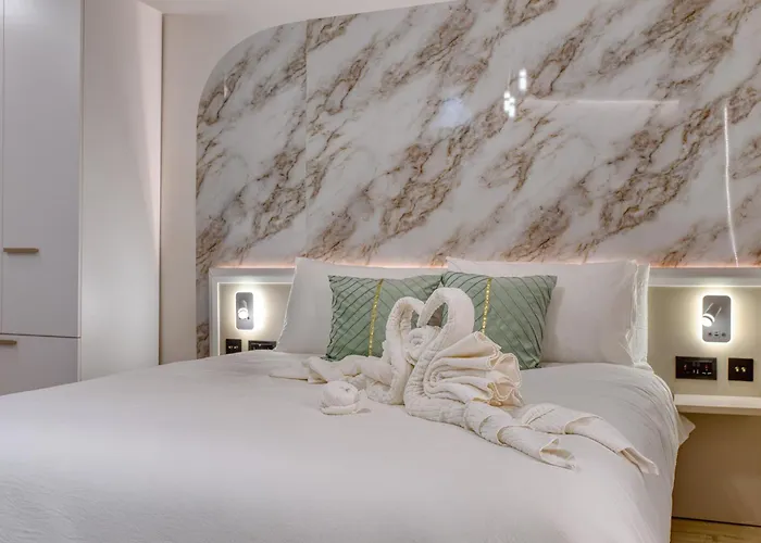 7 Main Gate Pensiune Birgu