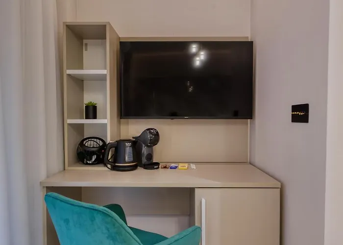 7 Main Gate Pensiune