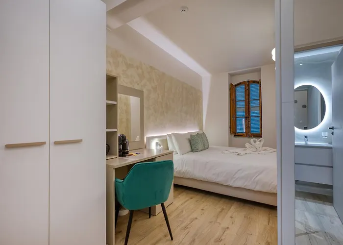 Pensiune 7 Main Gate 4*