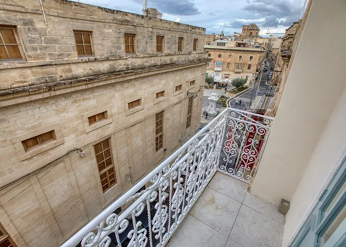 7 Main Gate Pensiune