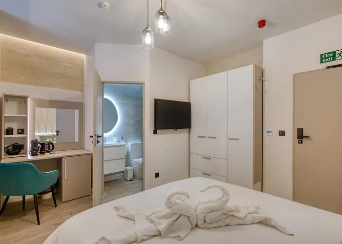 7 Main Gate Pensiune Birgu